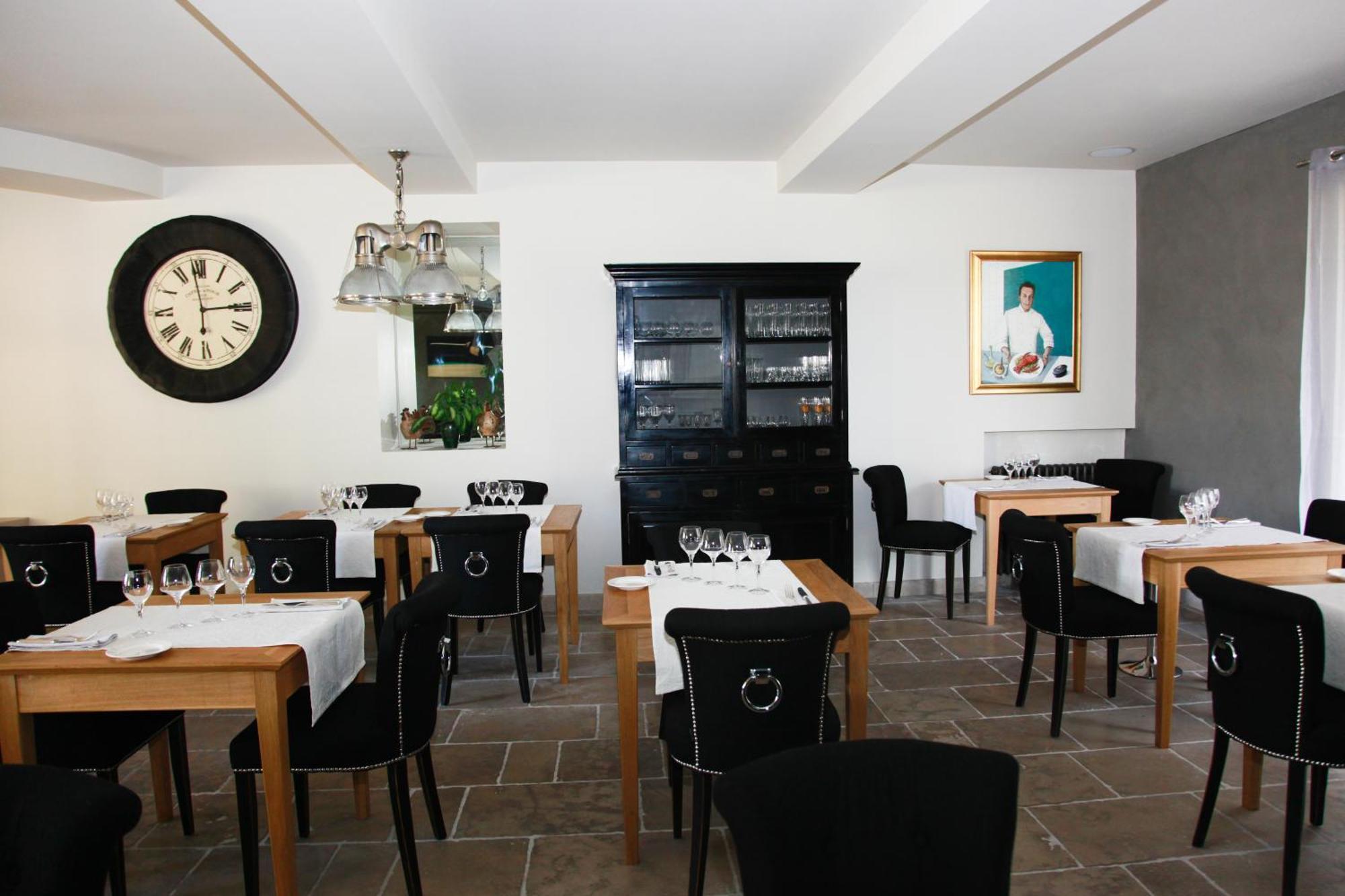 Hotel Le Pré Du Moulin - Maison Alonso - Hôtel&restaurant